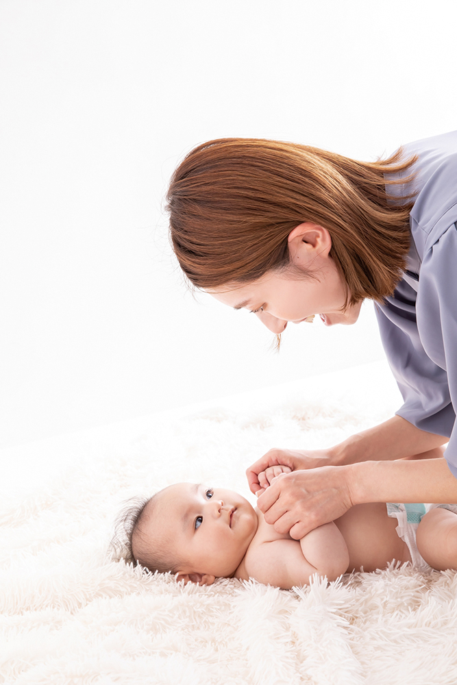 わらべうたベビーマッサージ